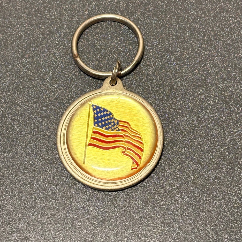 Unbranded Keychain Unisex OS Gold Good Vintage United We Stand 9-11-01 Flag